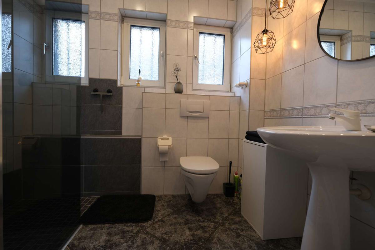 Badezimmer Erdgschoss